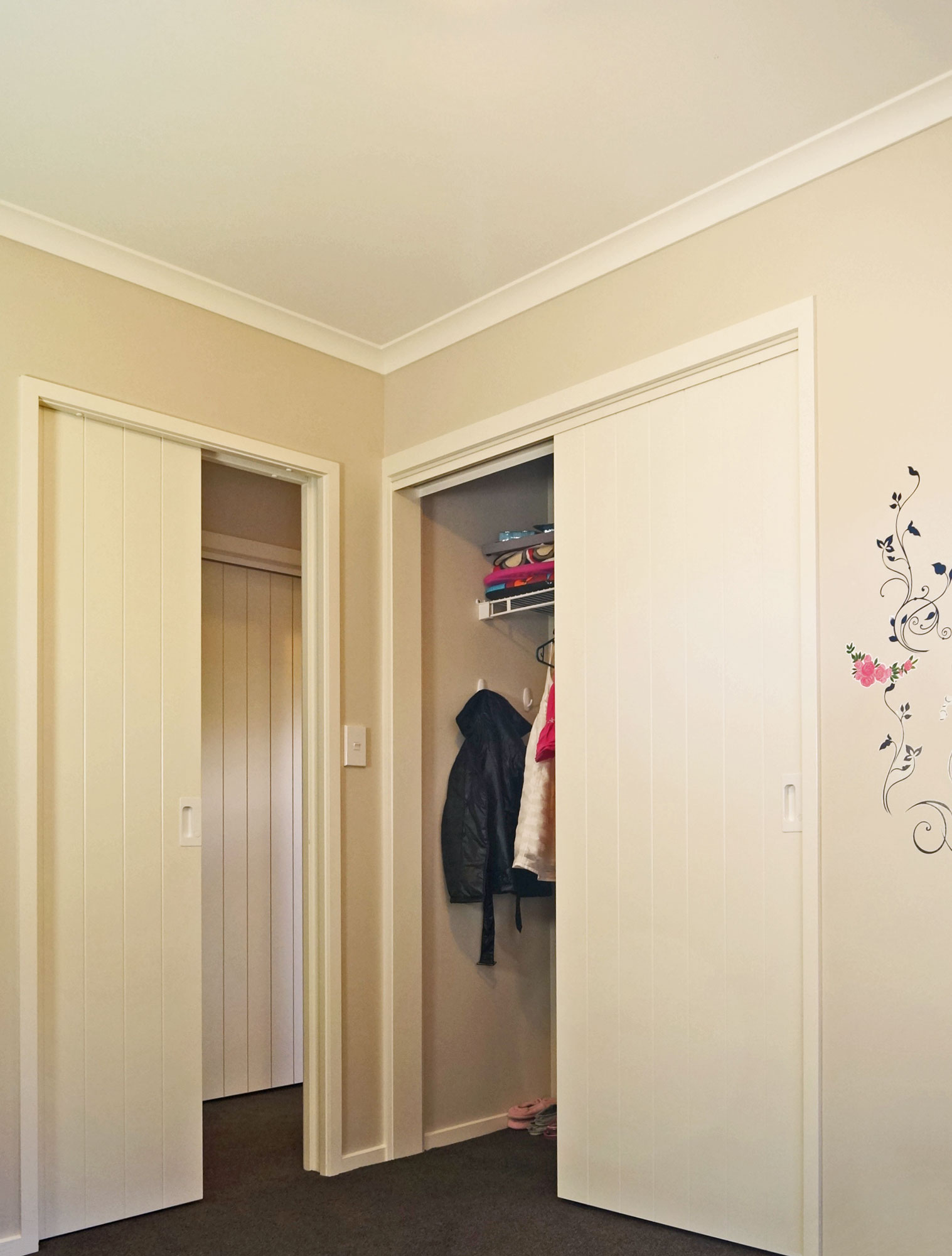 Topfix Wardrobe with V-Groove doors and CL200 handles